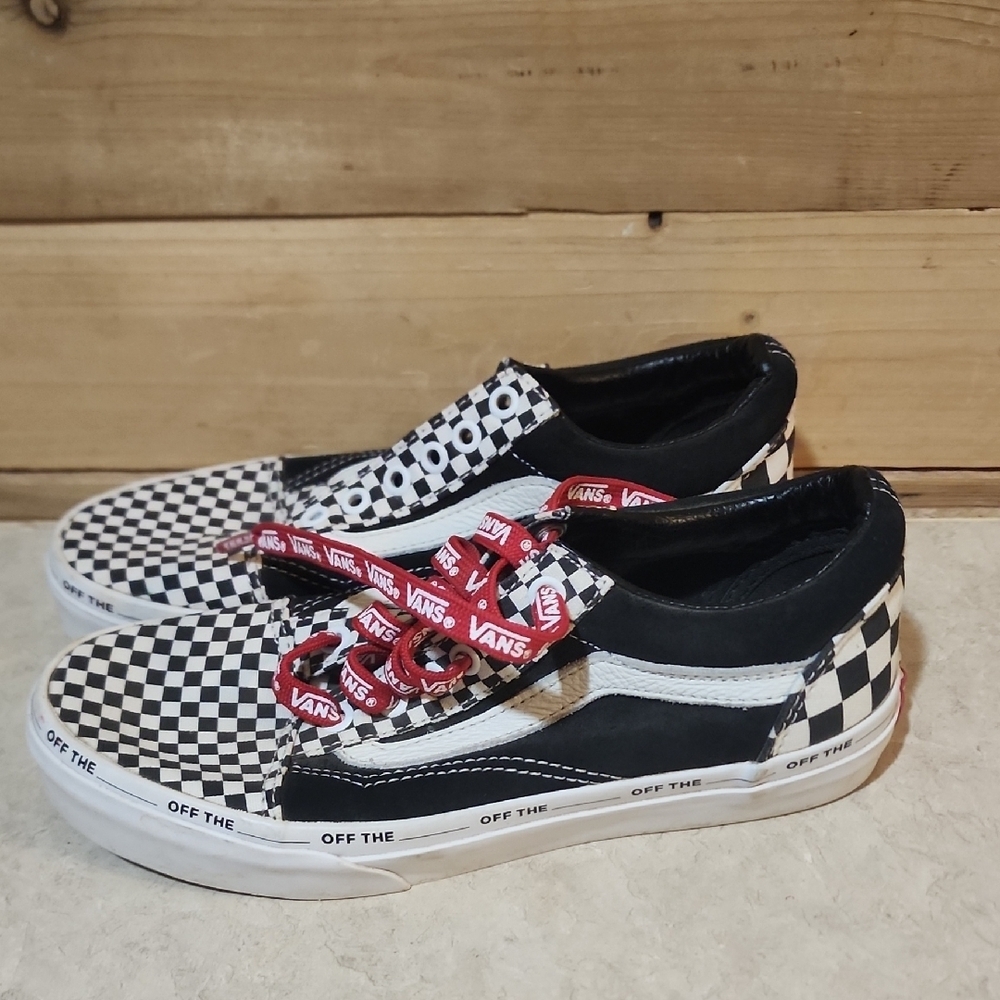 Vans Off The Wall Shoes Size 3.0 Kids